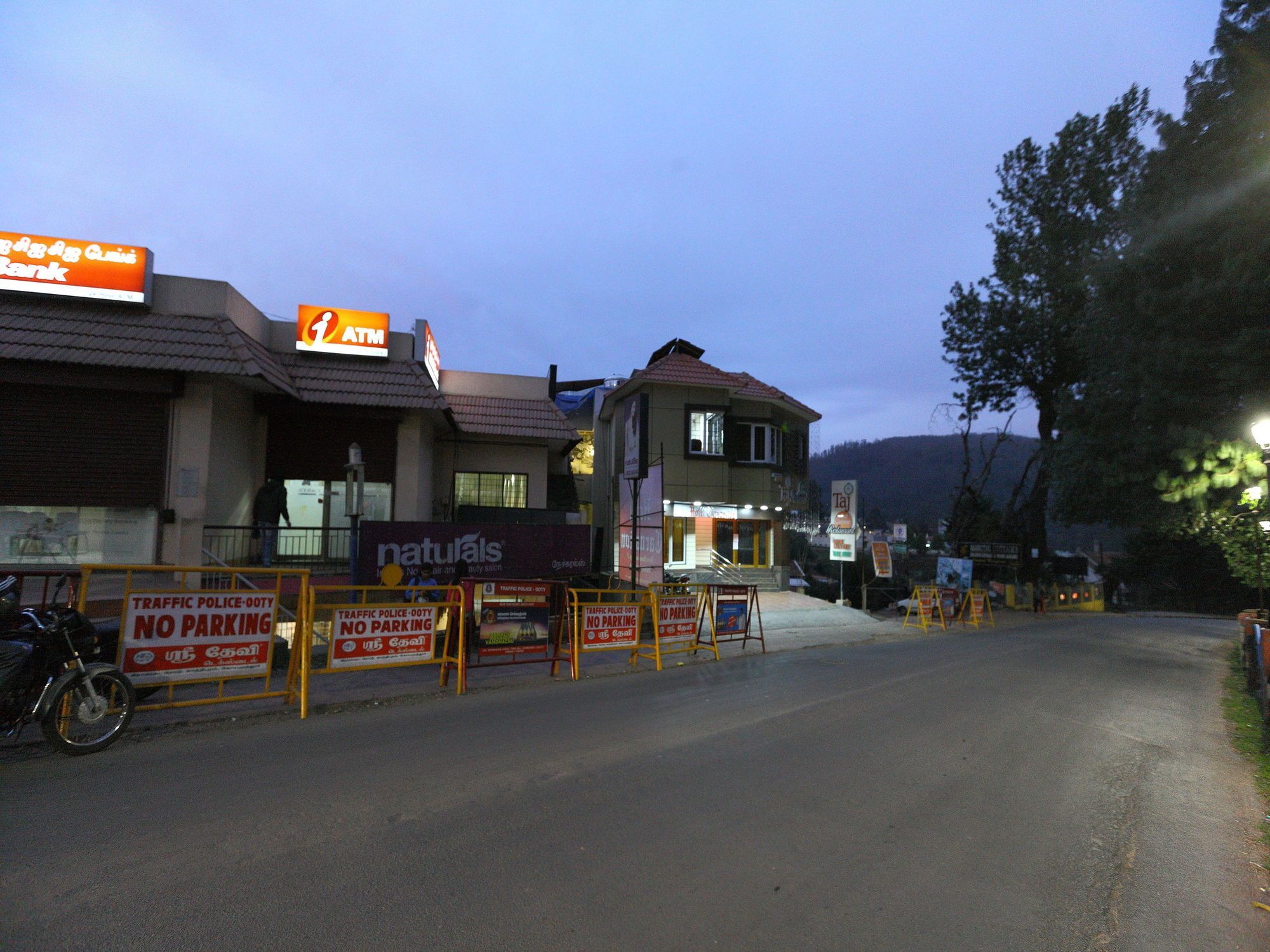 Oyo 7987 Hotel Carnation Ooty Exterior foto